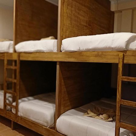 Happy Penida Hostel 2 Toyapakeh Екстер'єр фото
