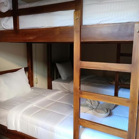 Happy Penida Hostel 2 Toyapakeh Екстер'єр фото