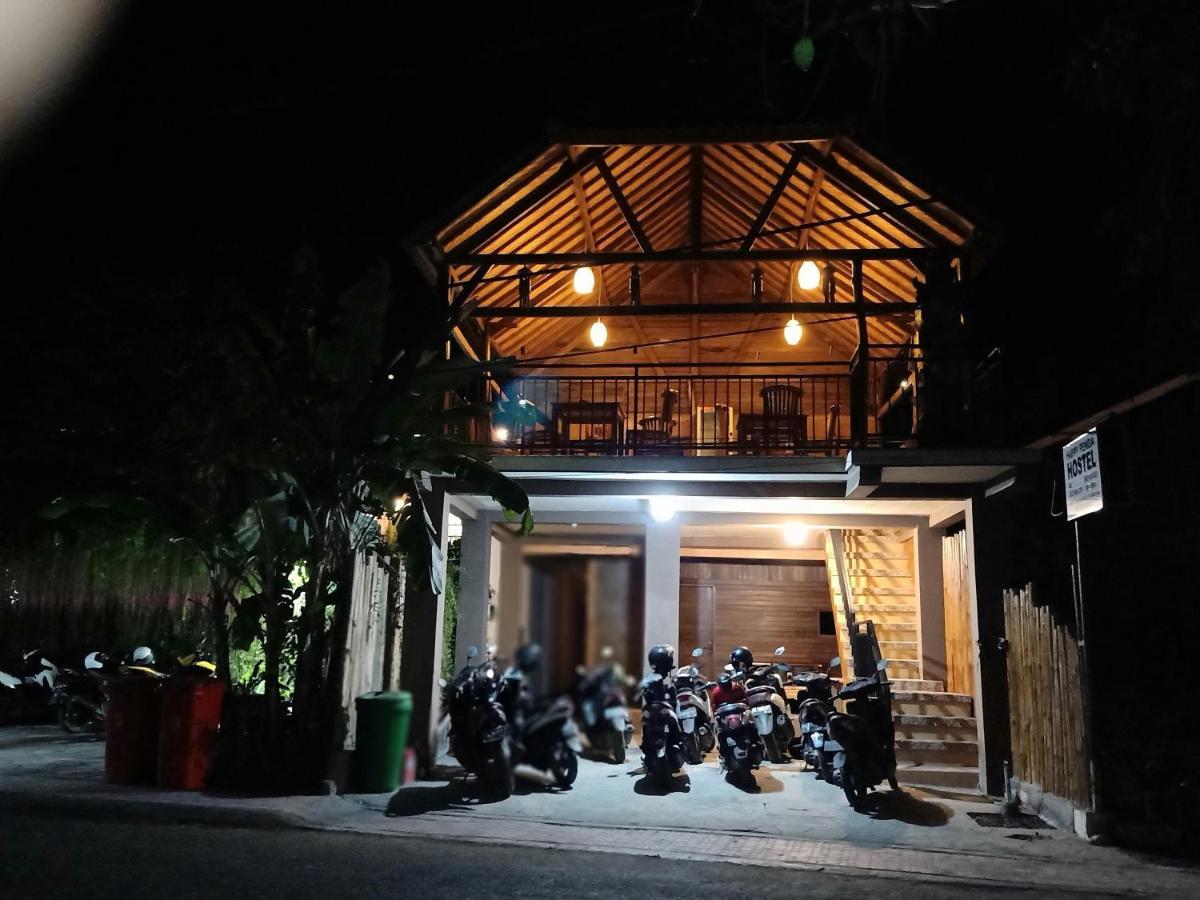 Happy Penida Hostel 2 Toyapakeh Екстер'єр фото