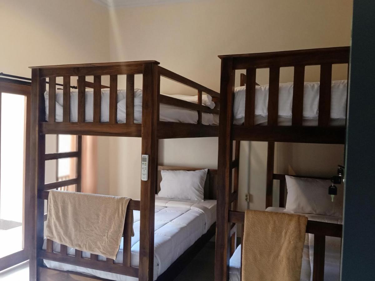 Happy Penida Hostel 2 Toyapakeh Екстер'єр фото